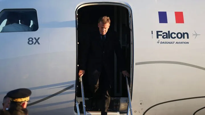 Emmanuel Macron à Saint-Pierre-et-Miquelon avec le 1er ministre canadien pour réaffirmer la souveraineté des nations