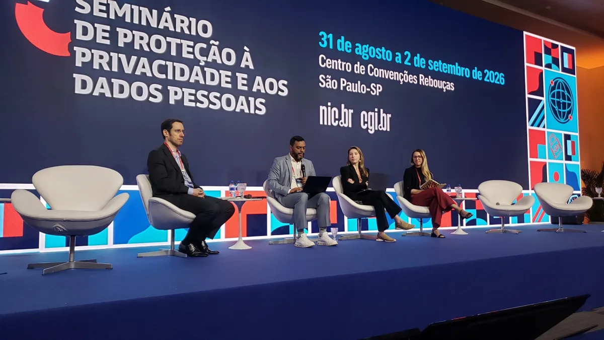 Sociedade civil entra em embate com governo e empresas sobre Redata