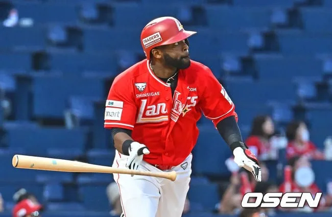 “요즘 SSG가 잘 하더라” 1위 감독, 천적까지 복귀 ‘걱정 태산’…타격왕, 퓨처스 5할 씹어먹고 KT전에 돌아온다