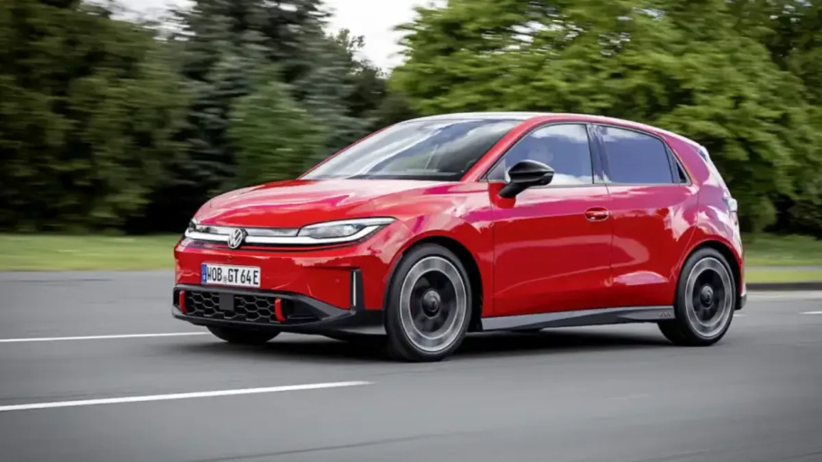 VW abre pré-venda de seu primeiro hatch esportivo elétrico com sigla GTI: conheça a lista de equipamentos do ID. Polo GTI, que traz suspensão adaptativa, diferencial eletrônico, faróis matriciais e rodas de 19 polegadas, além de 226 cv e até 431 km de autonomia