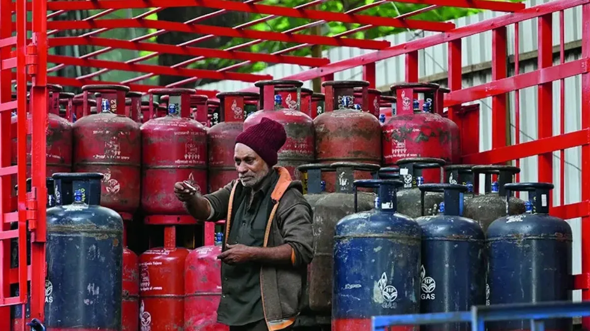 LPG refill booking interval cut to 25 days in rural areas, matching urban rule