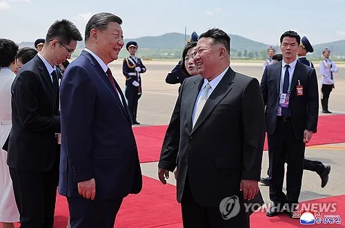 '러시아·중국과 우호적 분위기' 北, 해외 여행자 보험 출시