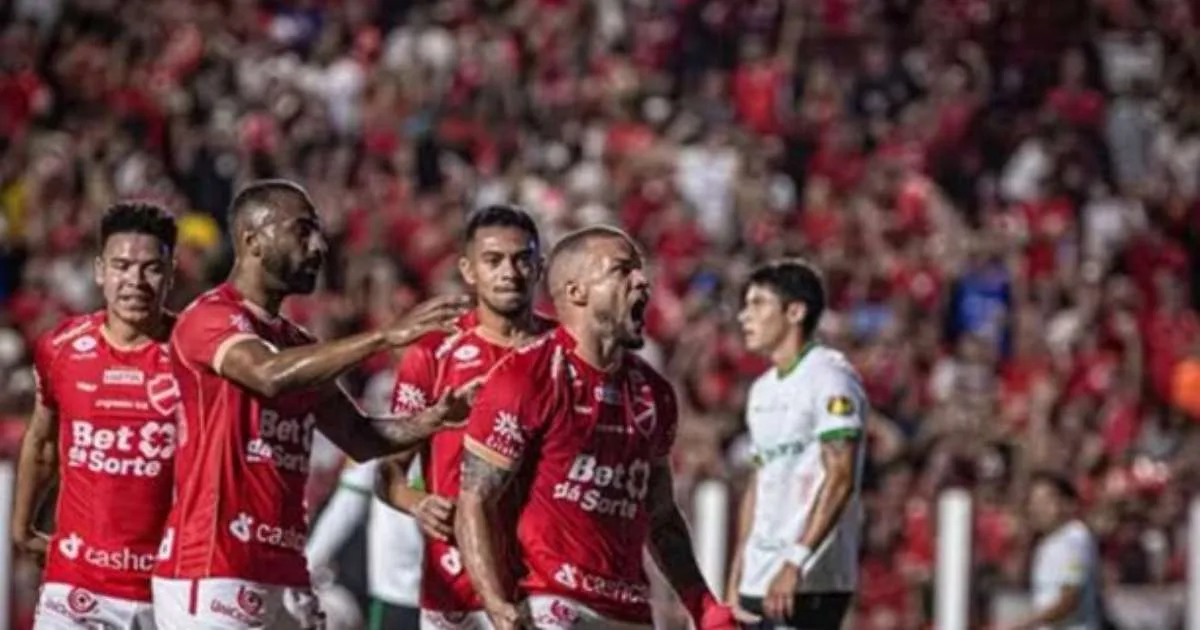 Série B: Vila Nova bate América-MG e segue firme pelo acesso direto