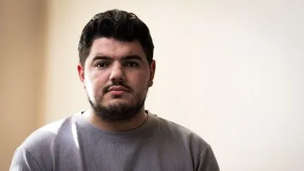 "La justice", pas "la vengeance" : au procès de l'assassinat de son grand frère sur fond de narcotrafic, un face-à-face attendu entre Amine Kessaci et les accusés