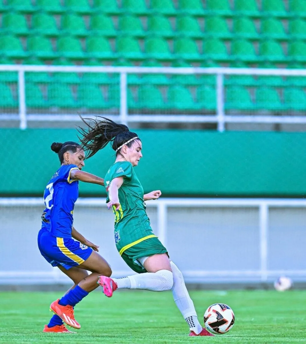 Federação de Futebol programa Campeonato Estadual Feminino