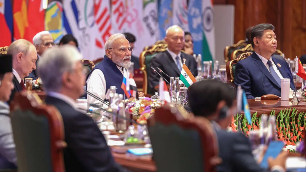 Brics encerra cúpula na Índia com defesa do crescimento global e posição comum sobre Oriente Médio