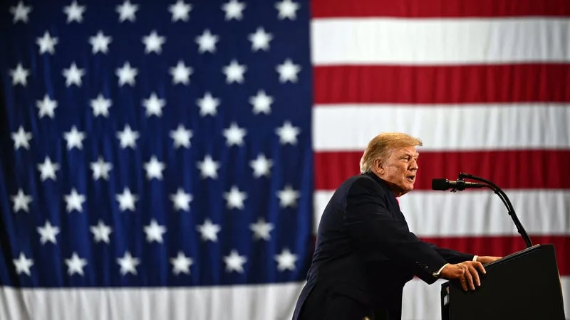 Donald Trump assure que la Russie va fournir immédiatement 300.000 tonnes de gazole aux marchés américain et mondial