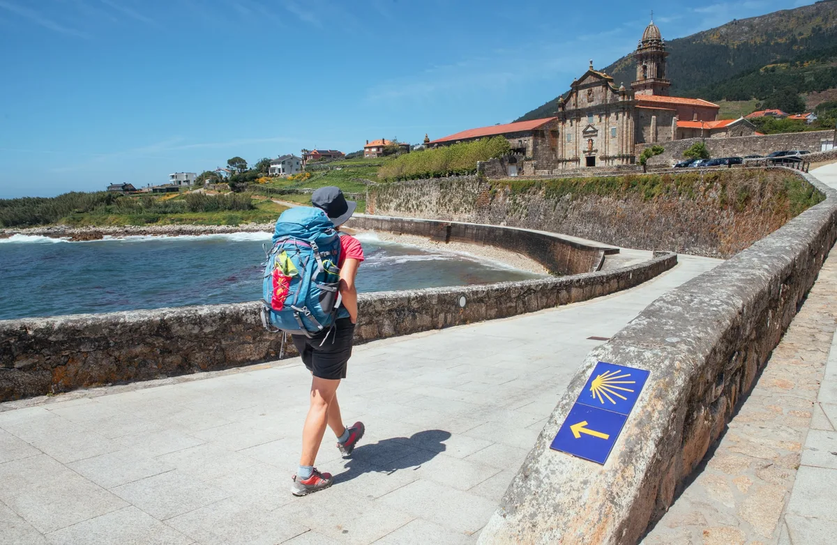 Camino de Santiago: diario de viaje por el sendero portugués que bordea el mar