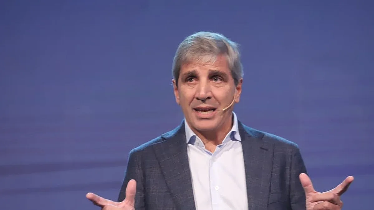 Luis Caputo brindará una conferencia de prensa para anunciar nuevas medidas económicas