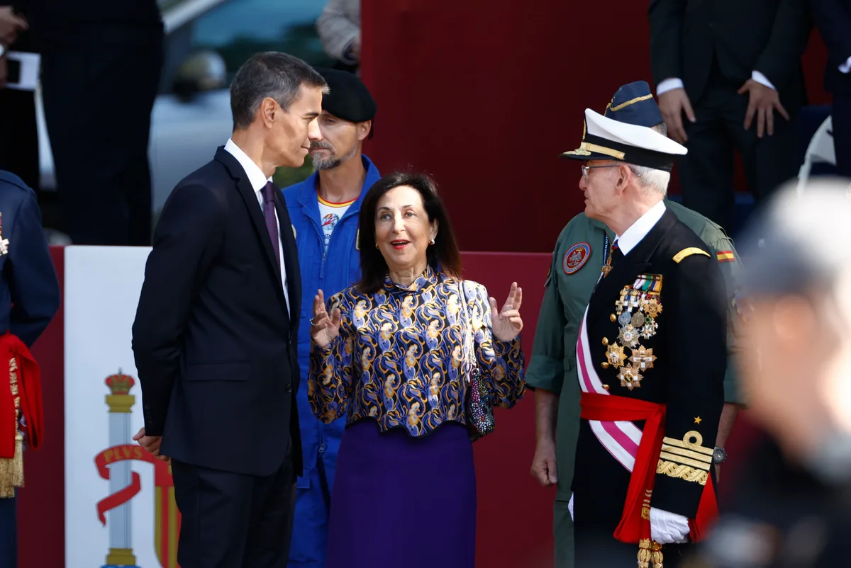 Sánchez intenta compensar su "podemización" con Robles de número dos y tras quedarse sin una vicepresidenta como 'ticket'
