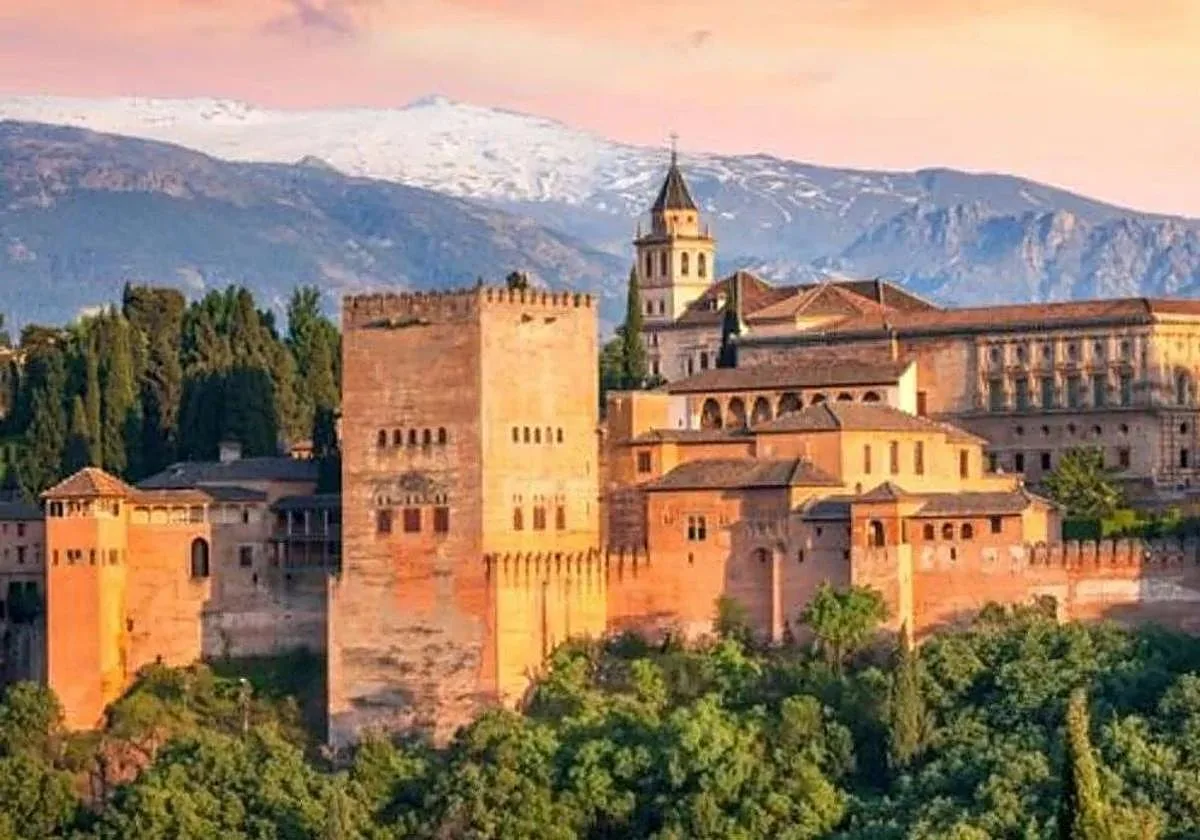 La Alhambra reabre gradualmente sus recorridos tras los terremotos de Granada