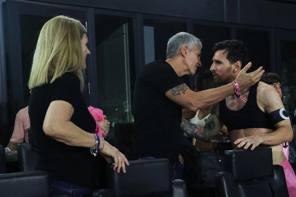 Em carta ao pai, Messi deixa dúvidas sobre seu futuro