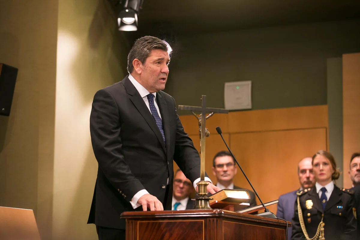 El último director de la Guardia Civil con el PP defiende su orden de archivar el ‘caso Cuarteles’