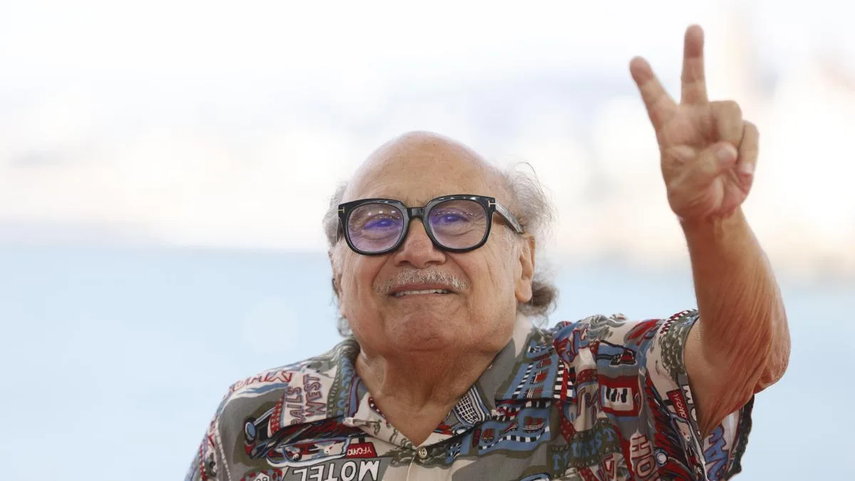 Danny DeVito: “Podría ser un anciano fumándose un puro con Arnold Schwarzenegger”