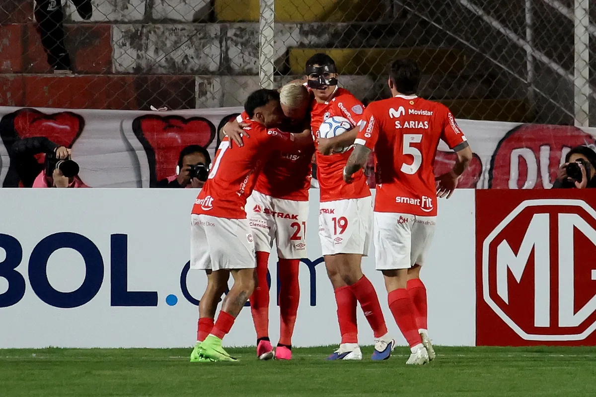 Cienciano eliminou atual campeão da Sula e chega embalado; veja análise do adversário do Botafogo