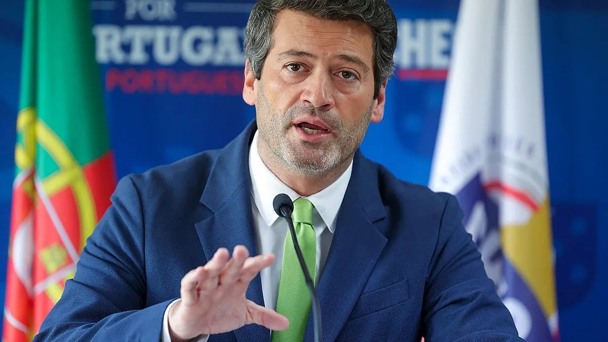 Ventura propõe pacote legislativo de emergência para enfrentar a crise na habitação