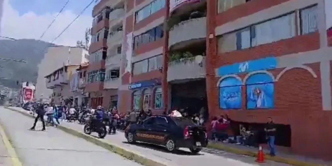 Merideños salieron nerviosos a las calles luego del temblor que sacudió a la entidad