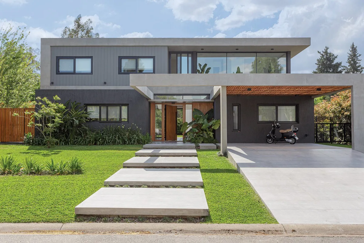 Cuánto sale pintar una casa completa de 100 metros cuadrados en agosto 2026