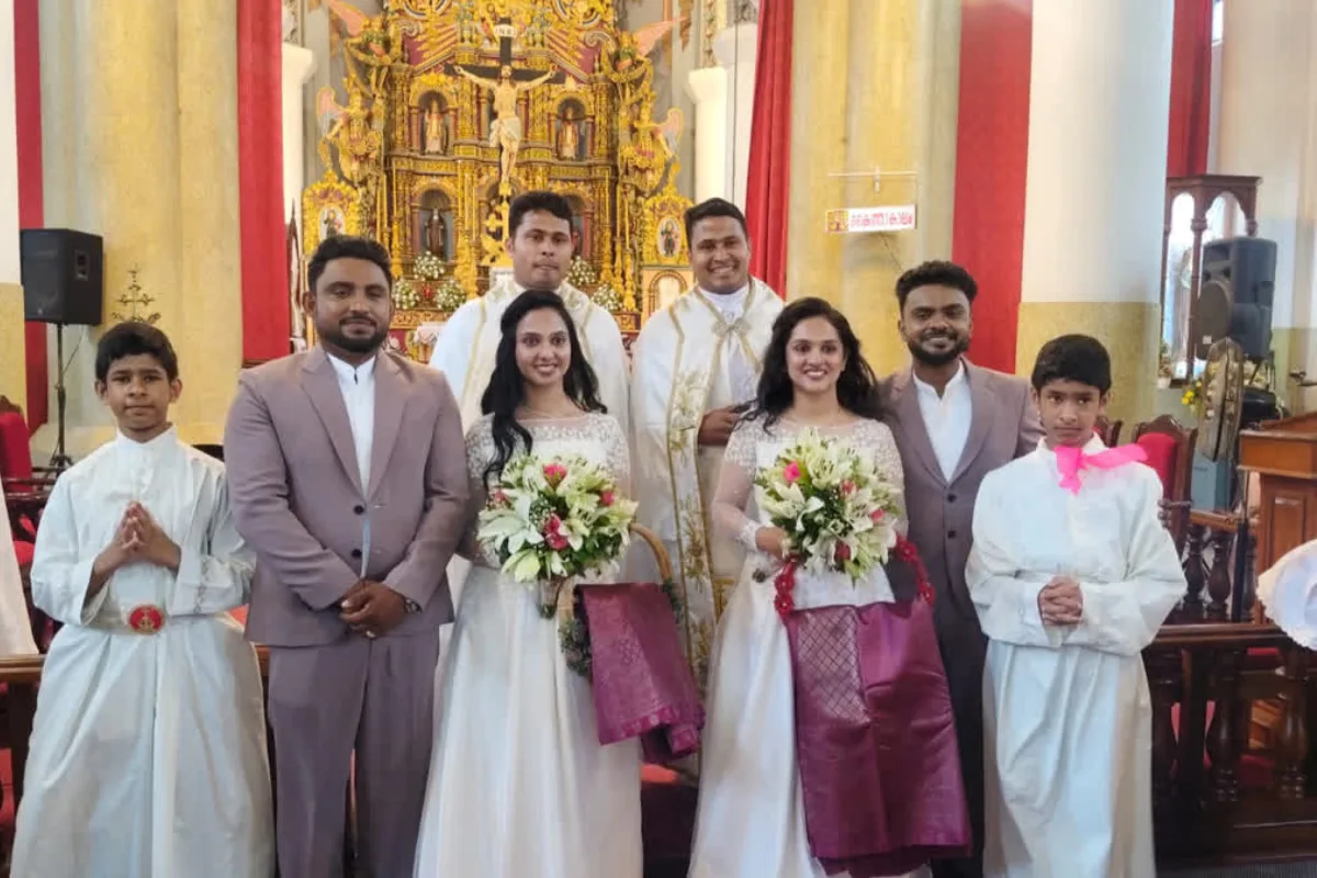 Gêmeos se casam com gêmeas em cerimônia oficializada por padres gêmeos