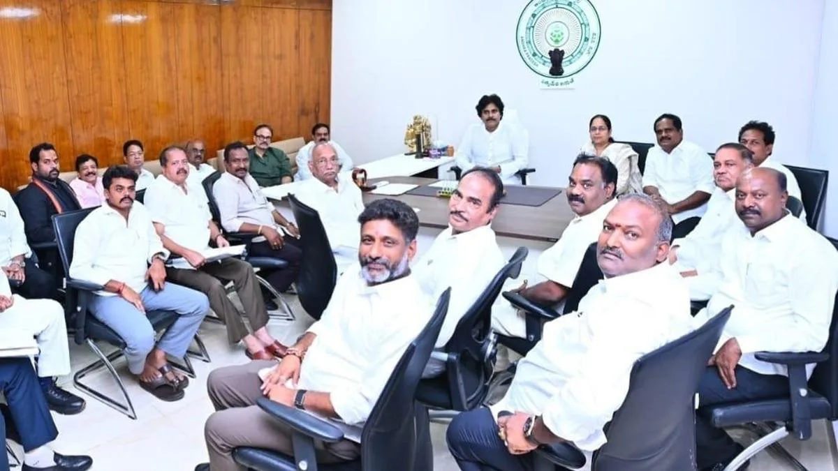 Pawan Kalyan takes stock of JSP’s preparedness for local body elections
