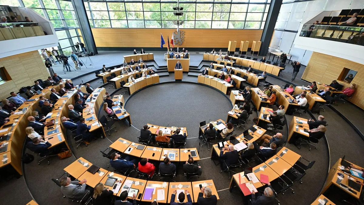 Thüringer Landtag: Braucht Thüringen eine Arbeitskammer? Abgeordnete uneins