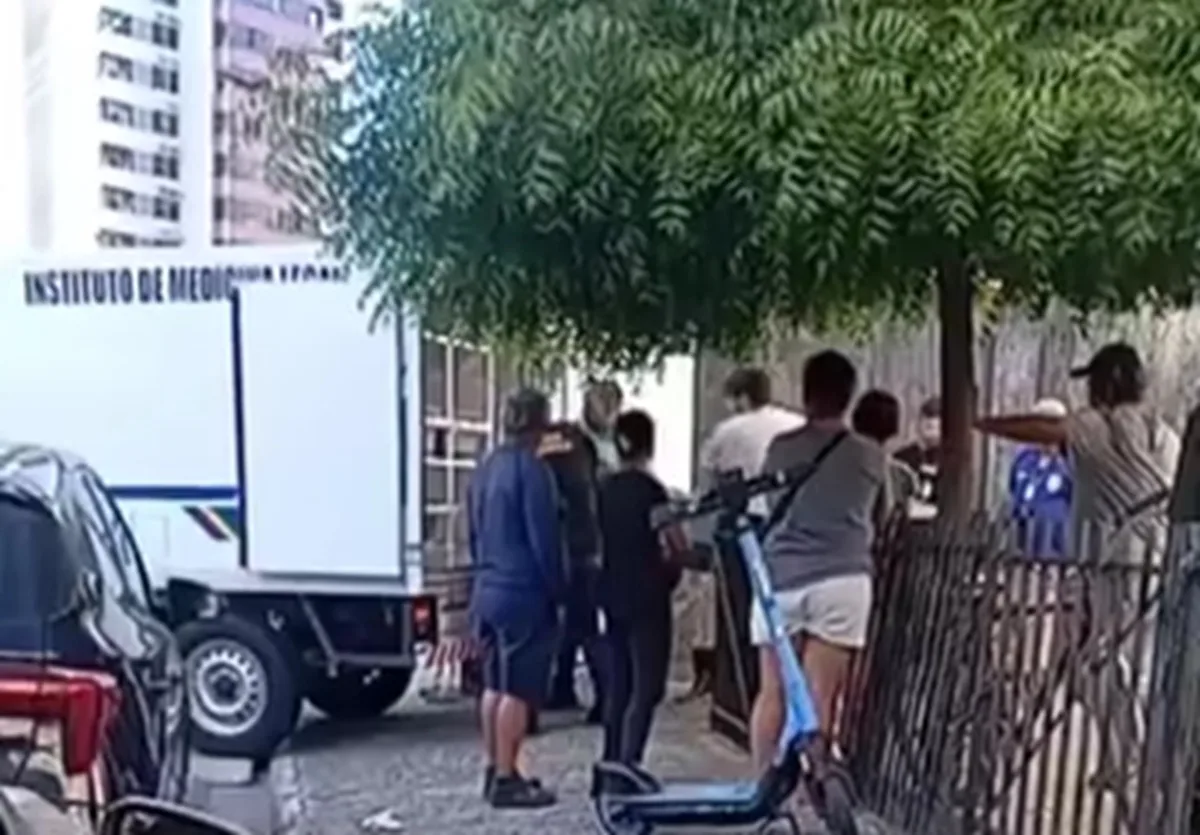 Morador de prédio no Grande Recife morre após cair do 3º andar ao tentar colocar toldo em janela