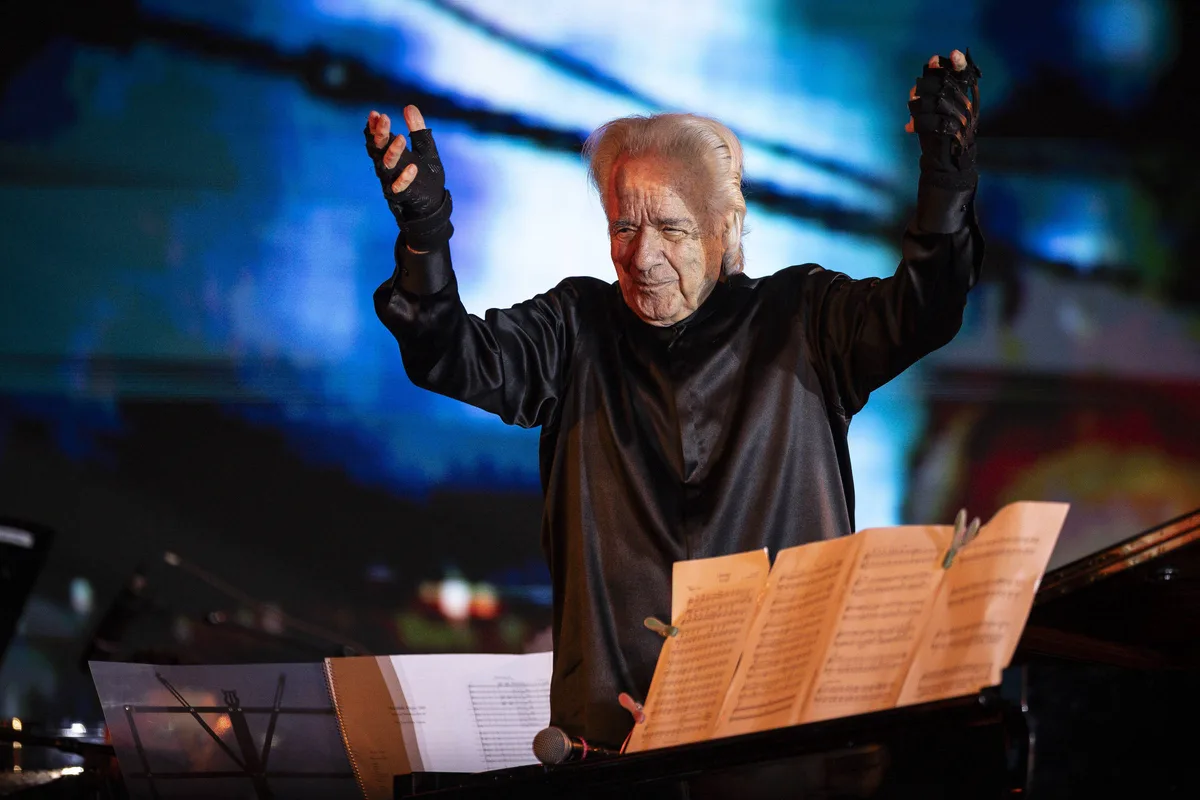 Jo�o Carlos Martins faz concerto gr�tis com a Bachiana Filarm�nica Sesi em S�o Paulo