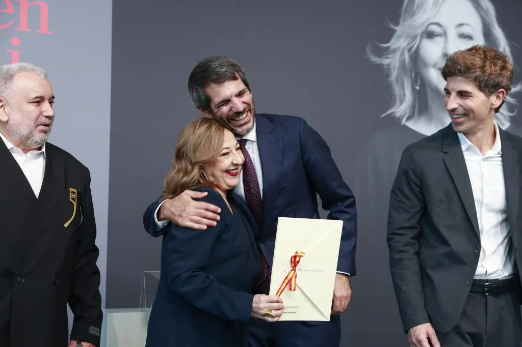 Carmen Machi, emocionada, al recoger el Premio de Cinematografía: "El cine me ha dado una vida maravillosa"