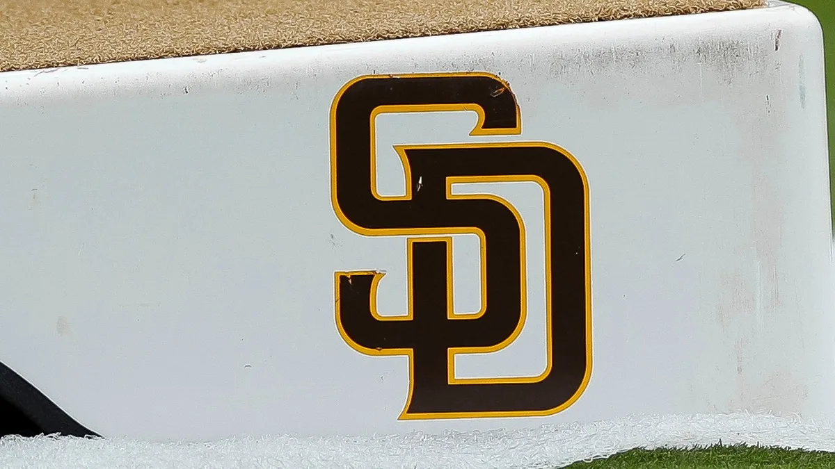 Former Venezuelan player working for San Diego Padres detained by ICE