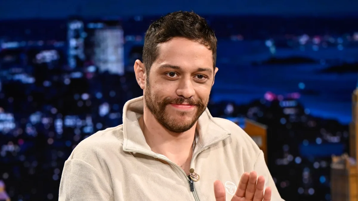‘SNL’ Star, 32, Looks Unrecognizable After Hair Transformation