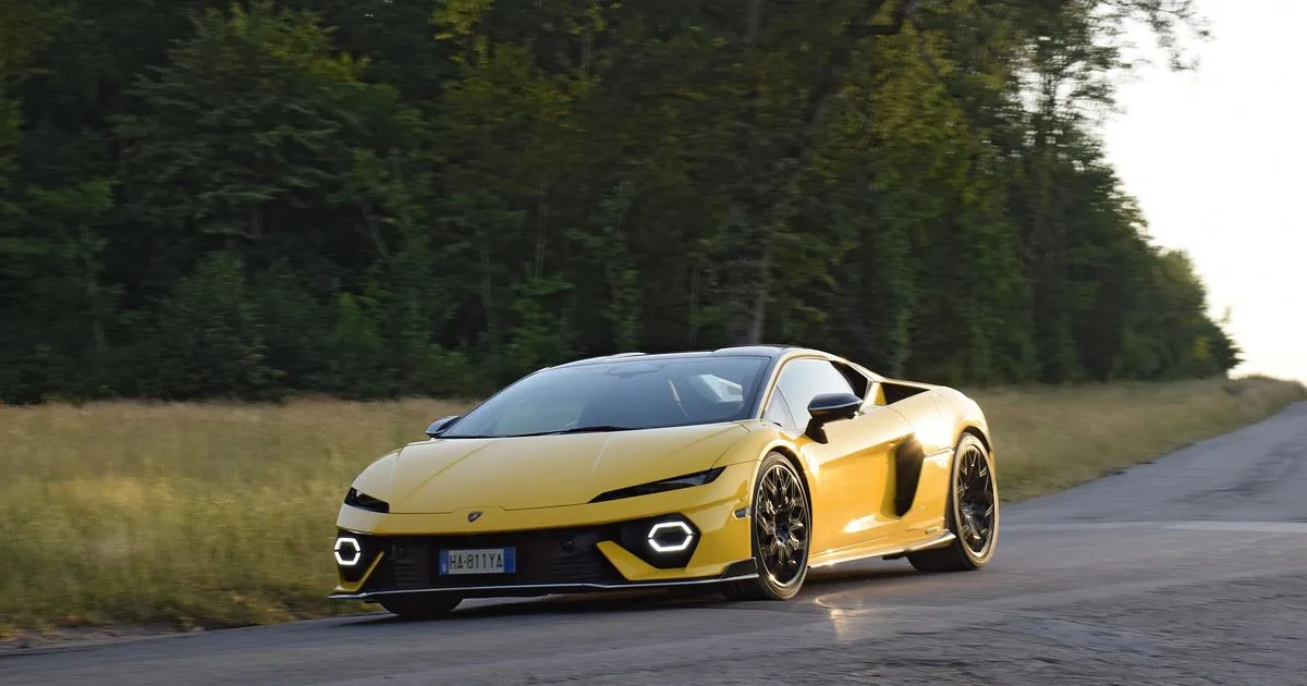 Une véritable « furie mécanique » : on a pris le volant de la Lamborghini Temerario… et on a finalement été conquis par cette supercar