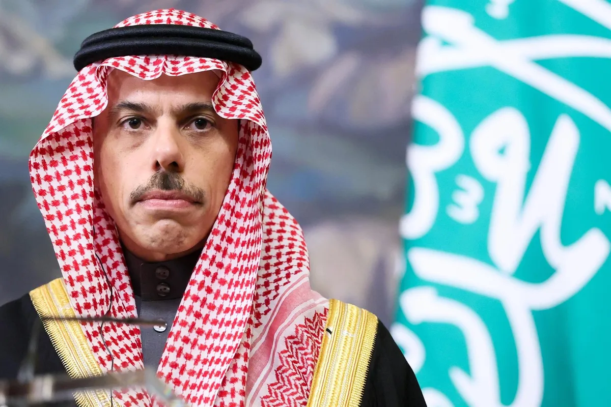 Arabia Saudita advirtió ante los BRICS que su seguridad y soberanía son “intocables” tras los ataques de los hutíes