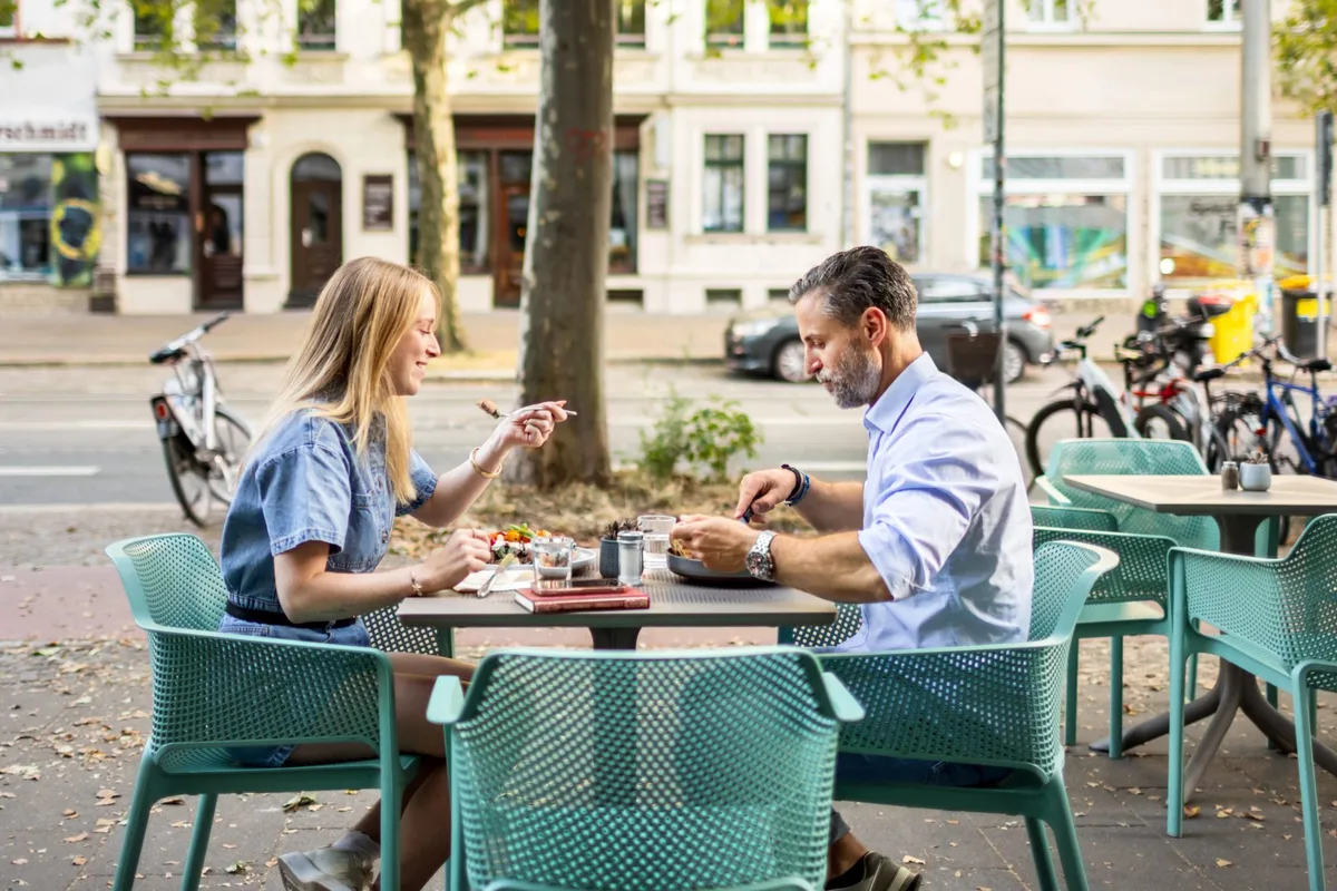 Single Americans want potential partners earning at least six figures, according to new study. Millennials set the ‘ideal’ bar at $160,000