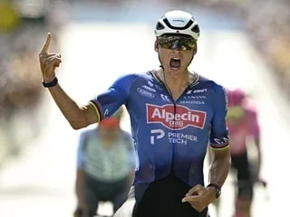 Mondiaux de VTT. Après la route, le cyclo et le gravel, le glouton Mathieu Van der Poel vise un nouveau sacre