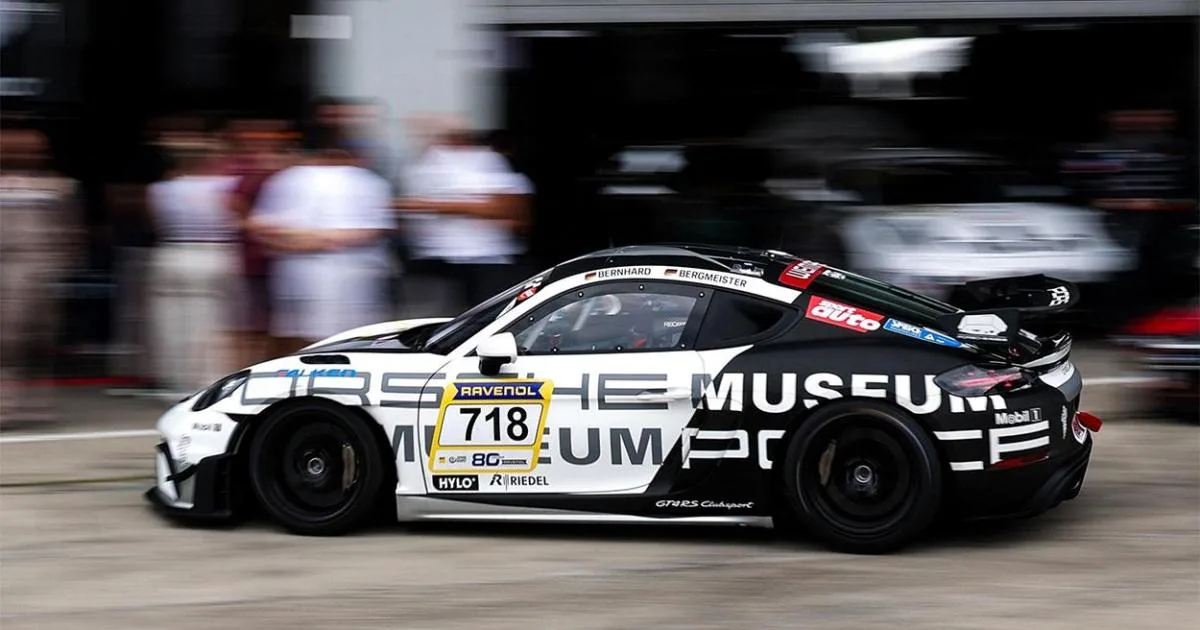 Así es el 718 Cayman GT4 RS Clubsport y su conexión con el Museo Porsche
