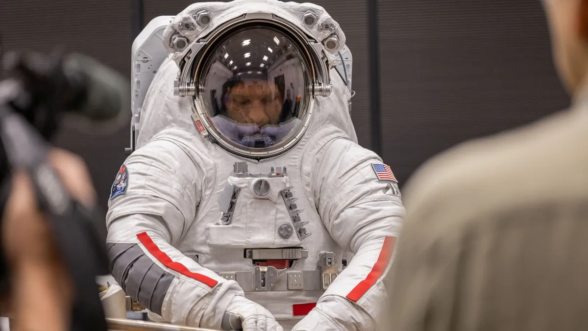 Le calendrier d’Artemis inquiète la NASA qui change de combinaison spatiale