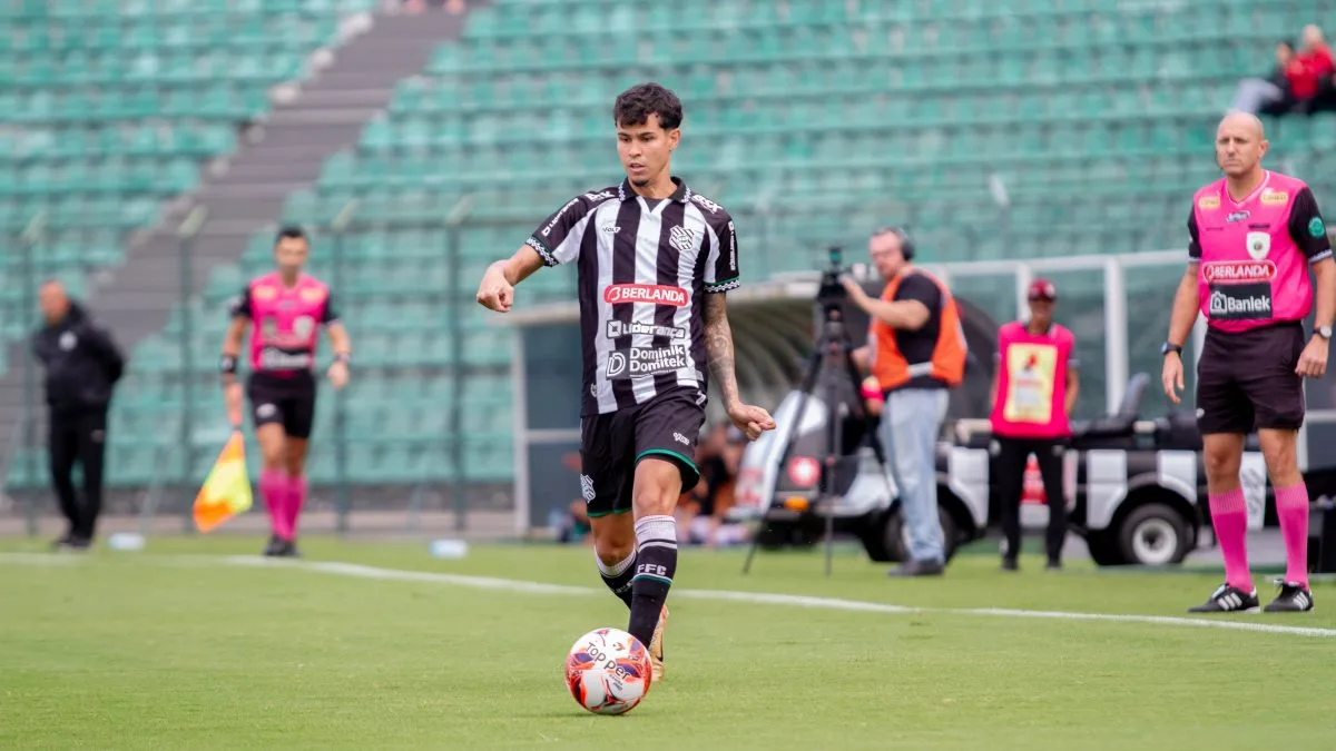 Figueirense bate o Nação com gol no segundo tempo e vence a primeira na Copa SC