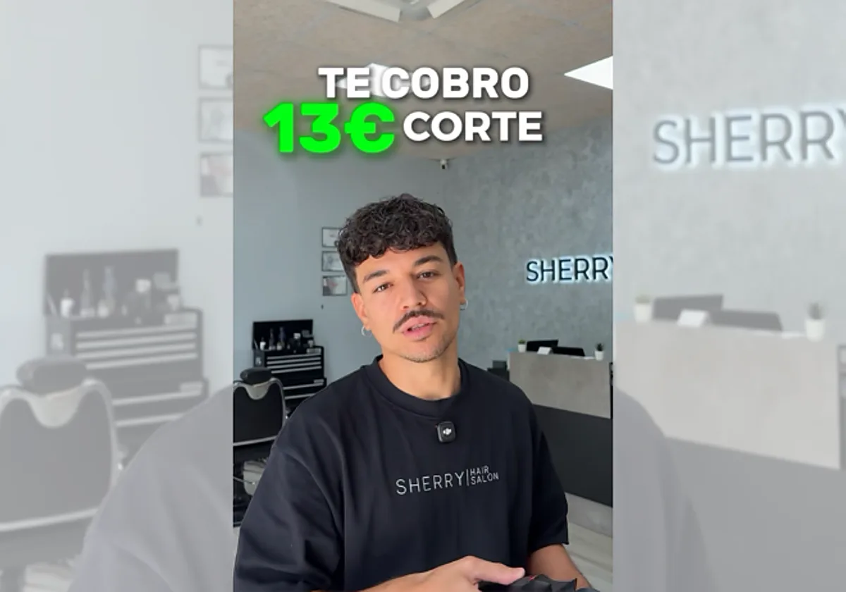 Paco Blanco, barbero profesional: «De los 13 euros que cobro por corte me quedo con 5 euros»