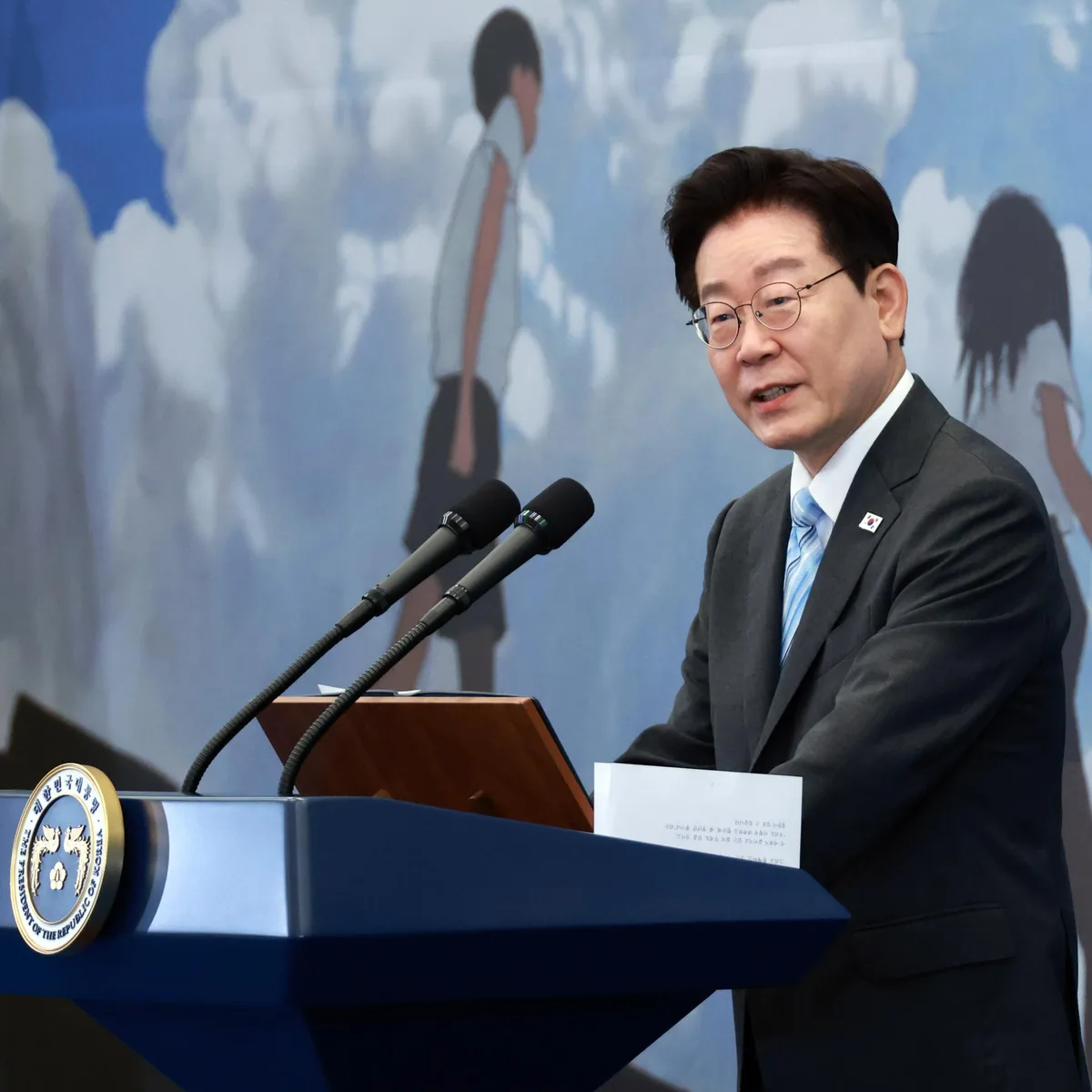 Asien - Südkoreas Präsident fordert Lockerung von Nordkorea-Sanktionen
