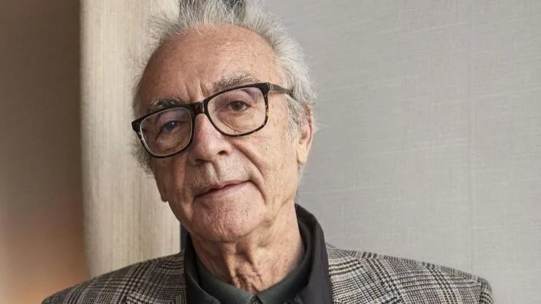 La reflexión de Juan José Millás sobre la vejez: "Hay un momento en el que te miras al espejo y te imaginas en el ataúd"