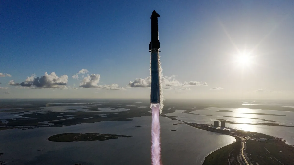 Bilionário prevê base na Lua no início dos anos 2030 e trabalho no espaço