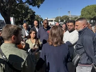 REPORTAGE. « Maman, quelqu’un tire avec une arme au collège ! » : à Aubagne la sidération des élèves et des familles