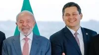 Alcolumbre confirma visita a navio-sonda da Petrobras ao lado de Lula