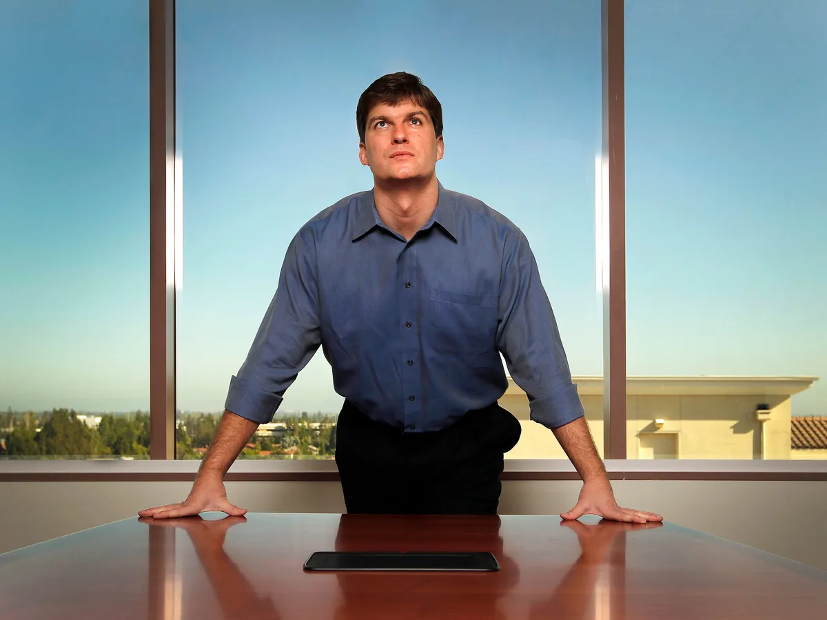 'Big Short' Michael Burry says the bulletproof AI narrative reminds him of the dot-com and housing bubbles