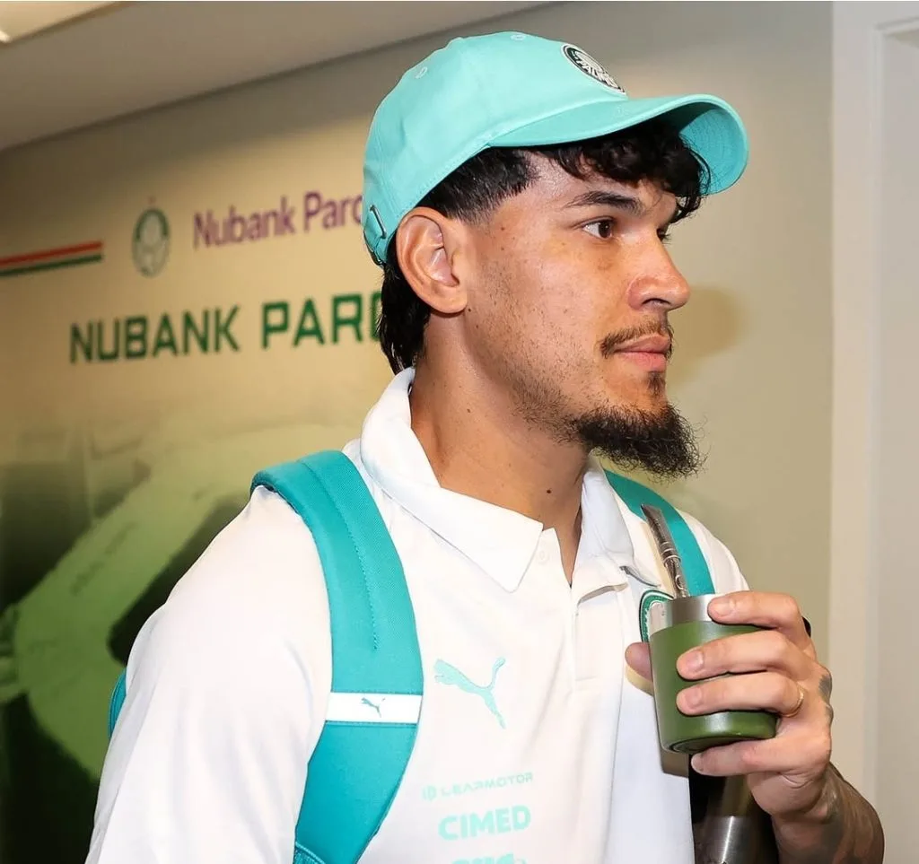 Gustavo Gómez projeta os próximos compromissos na temporada: ‘Lutar até o fim’