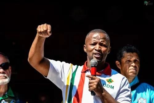 'GBV is not a punchline': Kwankwa apologises to Faku over AI image depicting him with whip