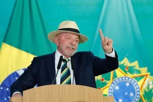 Lula melhora na AtlasIntel após Bolsa Família e alívio financeiro, mas STF ainda pesa