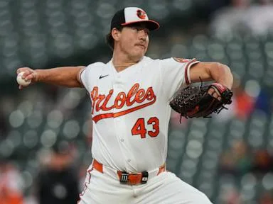Orioles sweep doubleheader against Blue Jays to stave off elimination -- for now