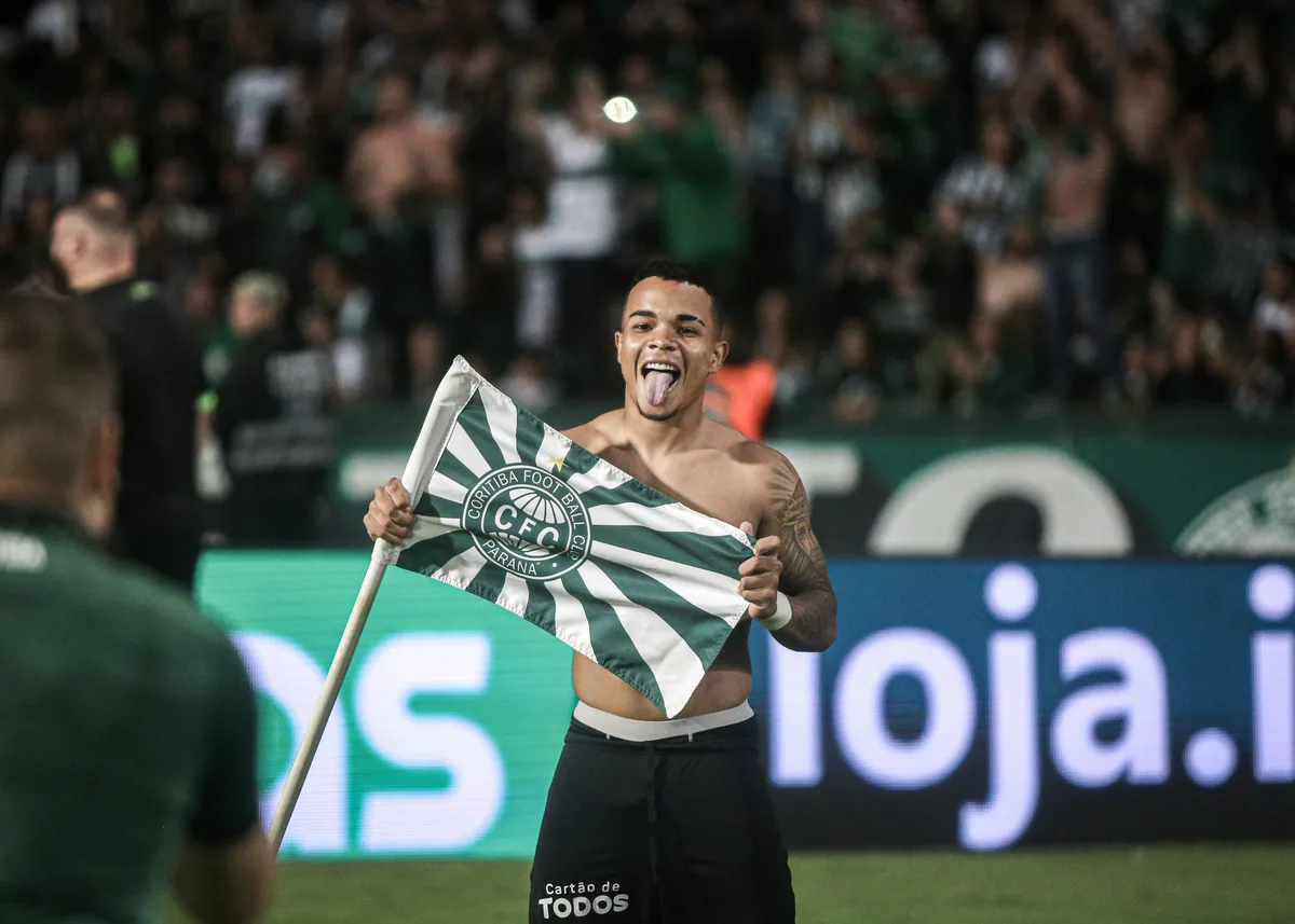 Coritiba x Corinthians: Kaio César volta ao Couto Pereira pela 1ª vez e reencontra clube que o revelou