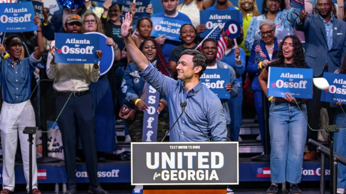 Jon Ossoff, ce démocrate que tout le monde (sauf lui) projette pour la présidentielle aux États-Unis de 2028